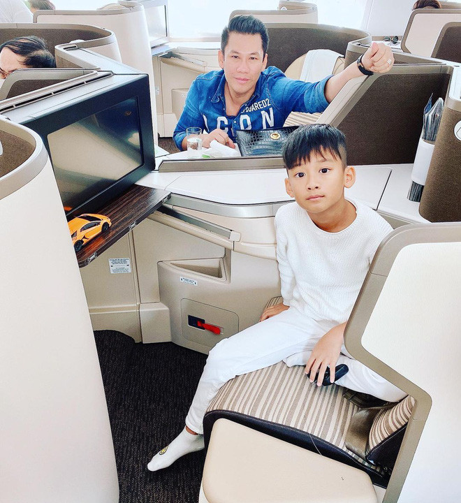 Cuộc sống chuẩn 'rich kid' của con trai Lệ Quyên và chồng cũ Đức Huy Ảnh 7