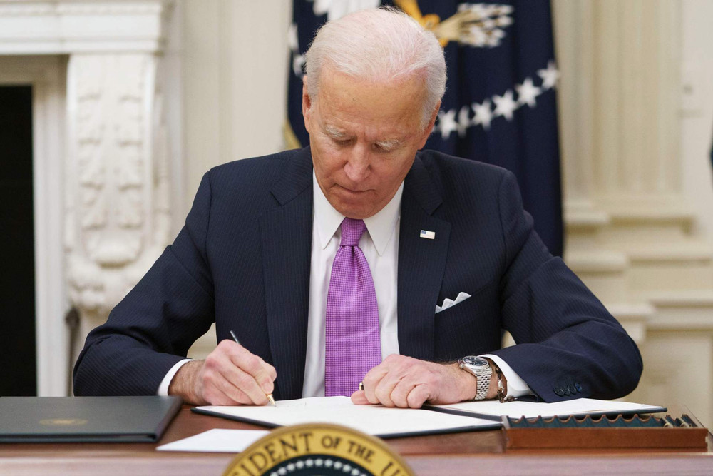 Choáng với mức giá chiếc đồng hồ Tổng thống Joe Biden đeo trong lễ nhậm chức Ảnh 6