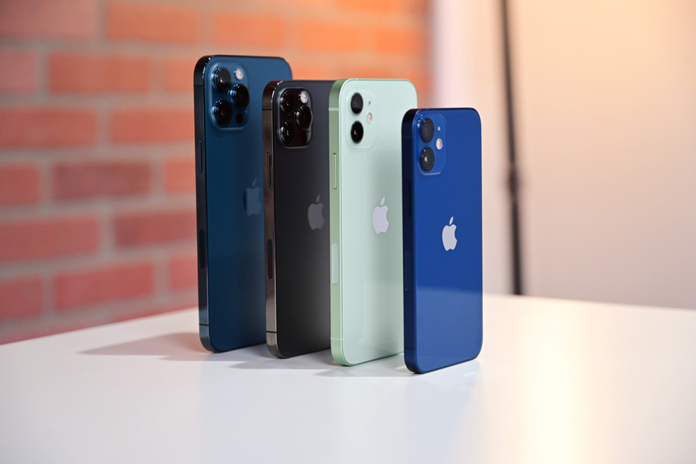 iPhone 12, iPhone 12 Pro Max giảm giá mạnh tại Việt Nam dịp cuối năm Ảnh 1