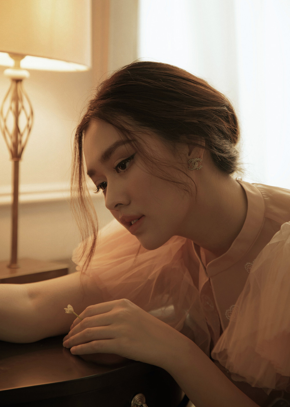 Qúa xinh đẹp, thuần khiết Á hậu Tường San được fan ví như Song Hye Kyo phiên bản Việt Ảnh 11