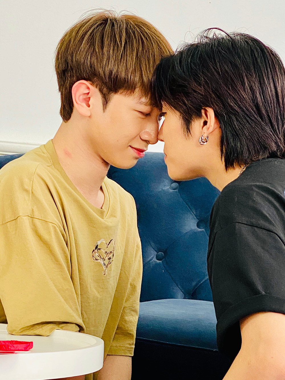 Chiều lòng fan, couple CoDu chuẩn bị hẳn 2 cái kết cho tập cuối 'Em là chàng trai của anh' Ảnh 4
