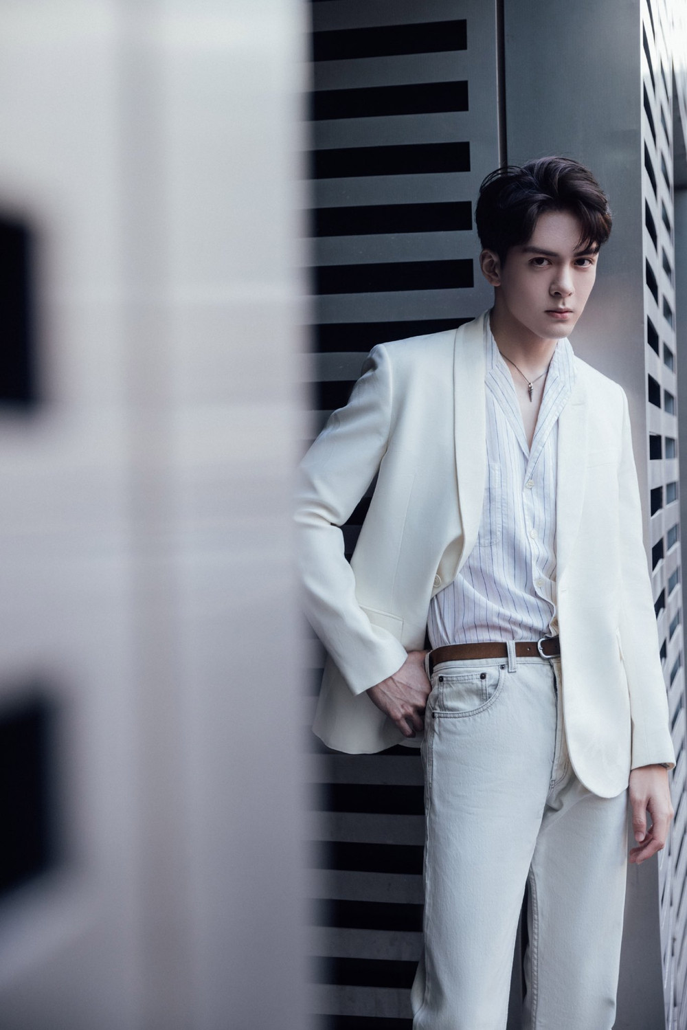 Đêm Xuân đón giao thừa 2021: TFBOYS hội tụ, Vương Nhất Bác, Lý Hiện, Nhậm Gia Luân cùng loạt sao tham dự! Ảnh 35