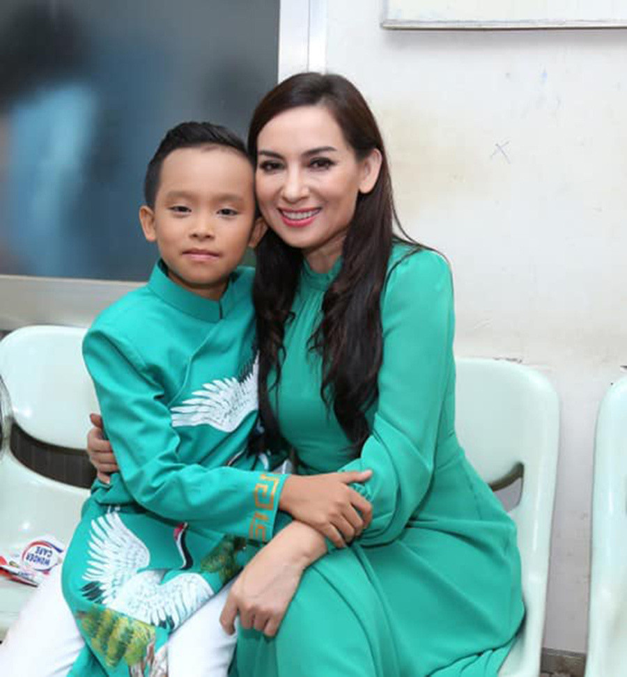 Hồ Văn Cường đã có thay đổi tích cực sau khi bị mẹ nuôi Phi Nhung đăng đàn tỏ thái độ không hài lòng Ảnh 3
