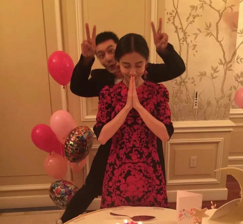 Fan Angelababy tấn công Weibo Huỳnh Hiểu Minh, mỉa mai chồng của thần tượng là vương tử quán bar Ảnh 4