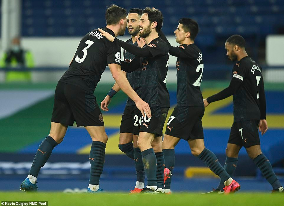 Man City khuất phục Everton, nâng cách biệt với MU lên thành 10 điểm Ảnh 1