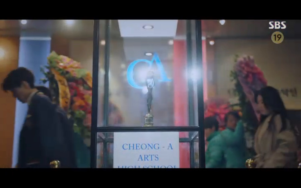 'Penthouse 2' tập 1: Eugene cưới chồng cũ Kim So Yeon, đám cưới thế kỷ của hai cặp đôi 'cắm sừng' nhau Ảnh 1