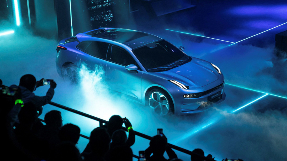 Volvo sẽ chỉ bán xe điện vào năm 2030, chuyển đổi hoàn toàn sang TMĐT Ảnh 2
