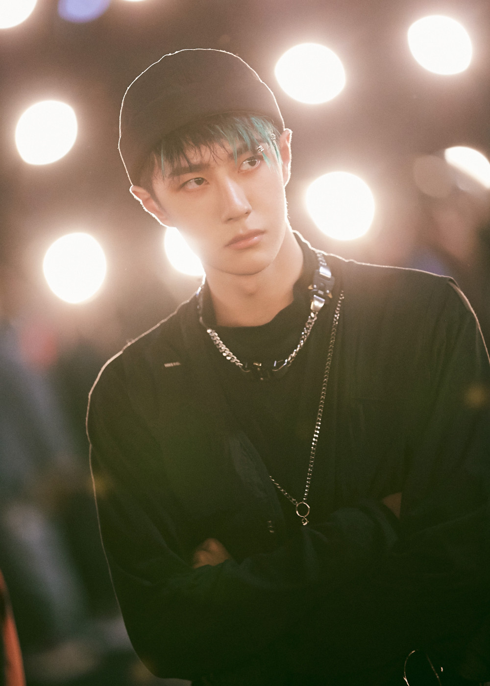 5 mỹ nam Cbiz gây sốt với đầu quả táo: Tiêu Chiến cưng xỉu, xót xa trước Thiên Tỉ vì mất mát này! Ảnh 6