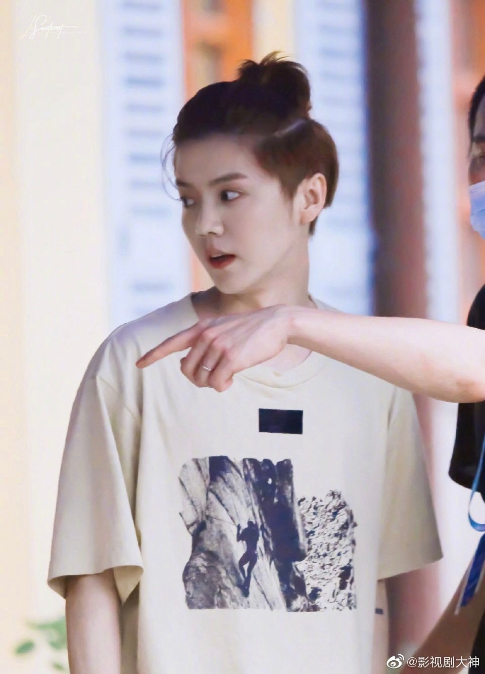 5 mỹ nam Cbiz gây sốt với đầu quả táo: Tiêu Chiến cưng xỉu, xót xa trước Thiên Tỉ vì mất mát này! Ảnh 3