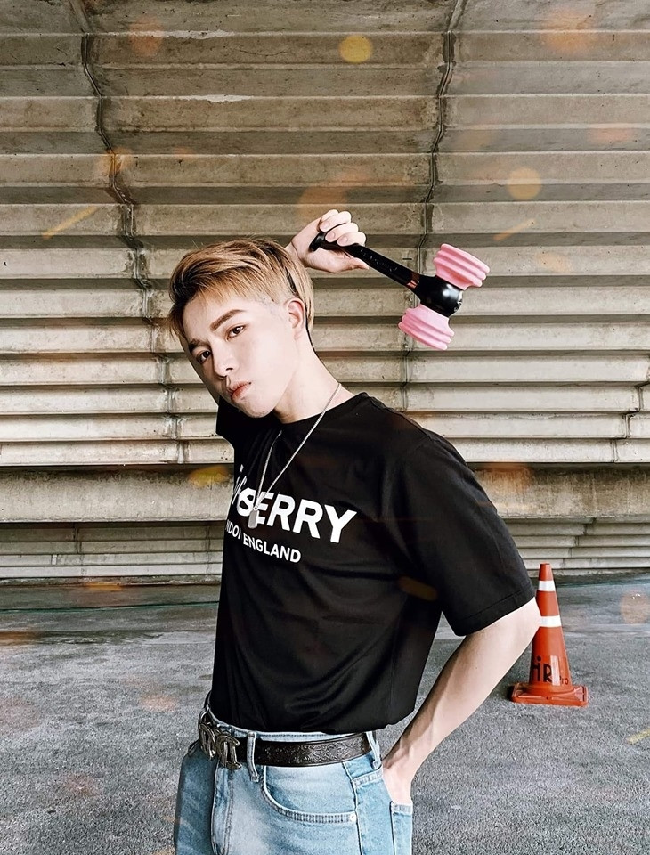 Nối gót Đức Phúc, Vũ Thảo My cover On The Ground của Rosé: 2 quán quân The Voice 'làm chơi ăn thiệt'? Ảnh 2