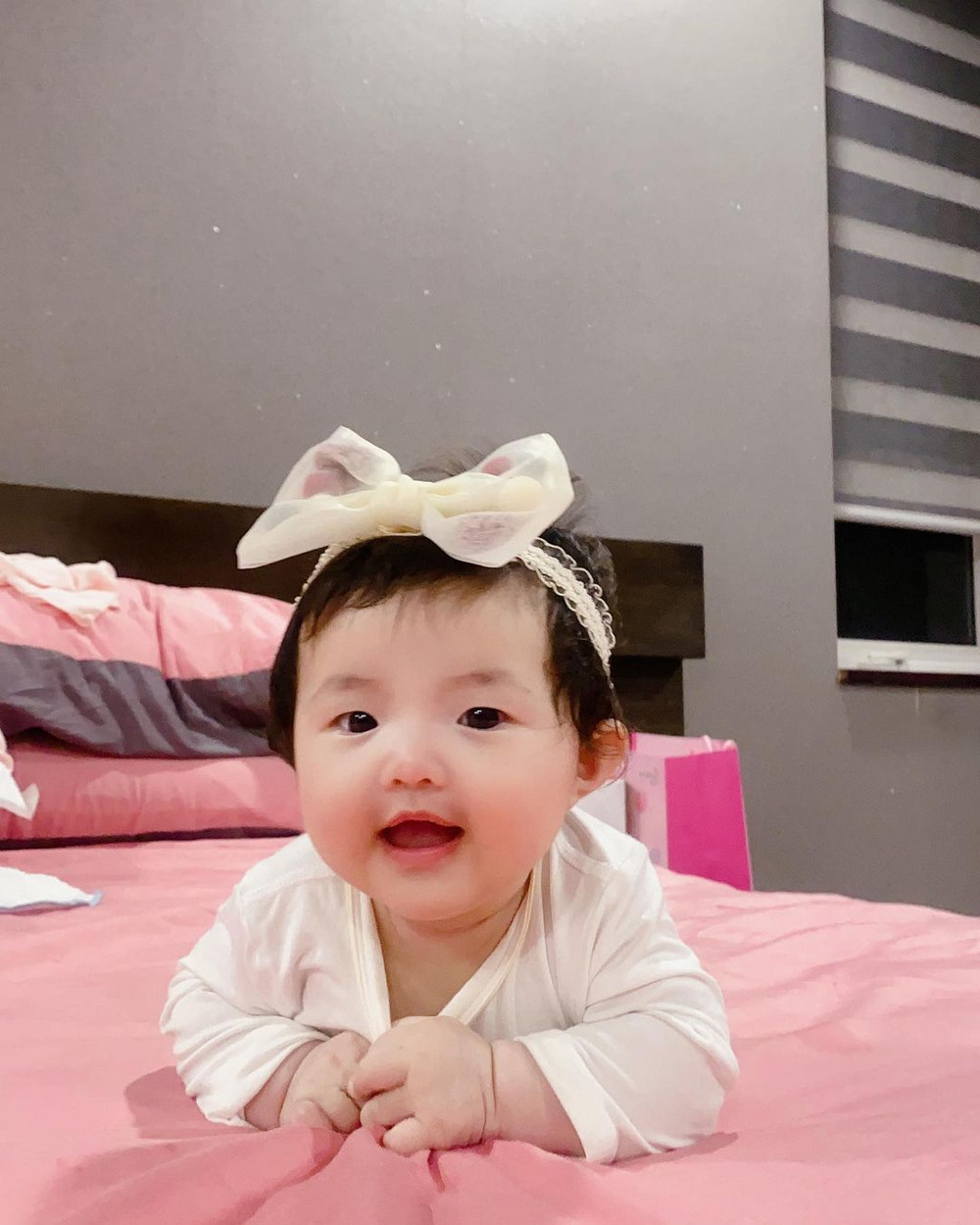 Đông Nhi tiết lộ bé Winnie thay đổi đáng kể chỉ sau 2 tháng, phản ứng cưng xỉu khi nghe mẹ hát Ảnh 1
