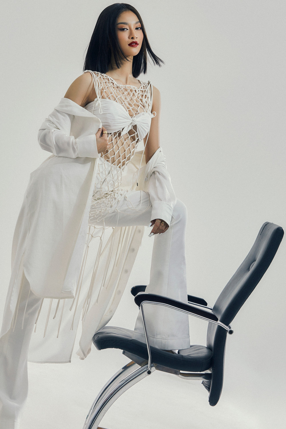 Kiều Loan lột xác với bộ ảnh high-fashion kết hợp cùng NTK Công Trí: Á hậu trẻ đỉnh nhất Vbiz đây rồi! Ảnh 14