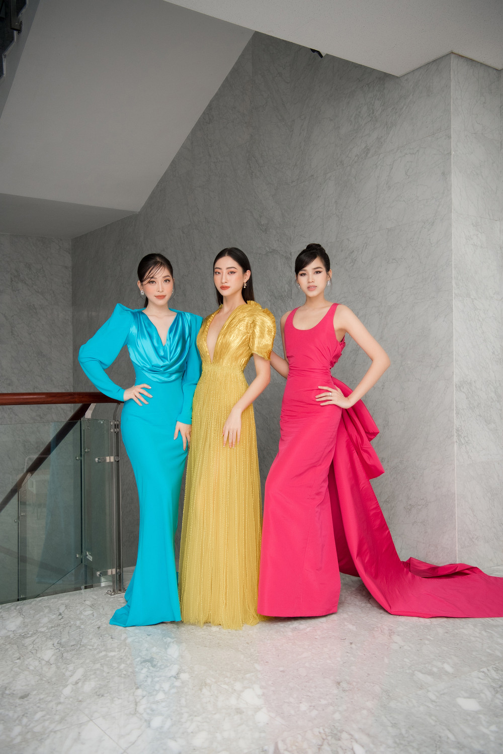 'Chiến binh Miss World' Đỗ Thị Hà rạng rỡ đọ sắc cùng đàn chị Phương Nga - Lương Thùy Linh Ảnh 1