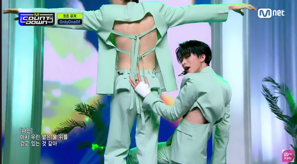 'Chơi trội' với vũ đạo 18+ trên sân khấu, nhóm nam Kpop khiến netizen bức xúc hàng loạt Ảnh 3
