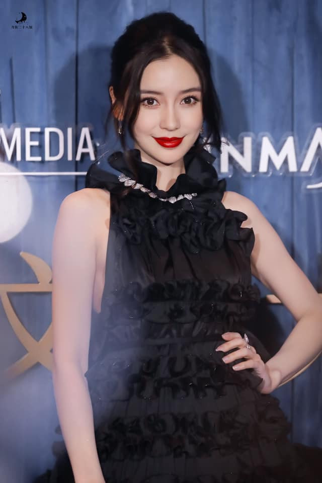 Khó lòng cưỡng nổi sức hút từ Angelababy khi diện váy lộng lẫy như thiên nga Ảnh 8