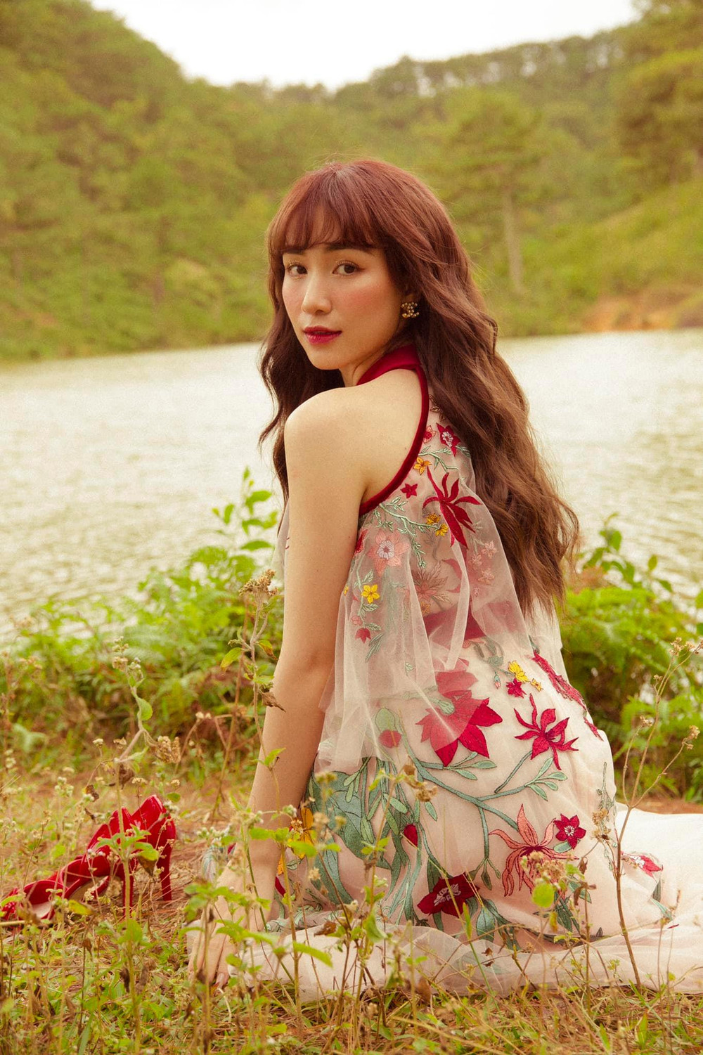 Xuất hiện với đôi mắt sưng húp: Chuyện gì xảy ra với Hòa Minzy thế này? Ảnh 7