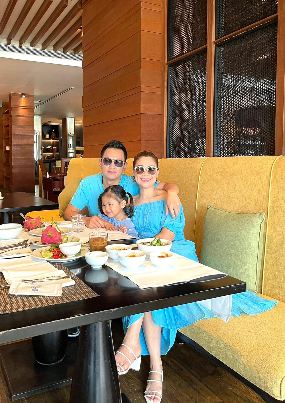 U40 - 'búp bê' Thanh Thảo vẫn giữ được nhan sắc trẻ trung và body nóng bỏng như gái đôi mươi Ảnh 9