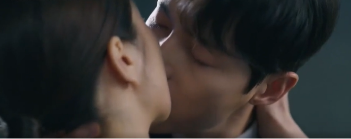 'Vincenzo' tập cuối: Song Jong Ki rời xa Jeon Yeo Bin sau khi triệt hạ Babel Ảnh 59