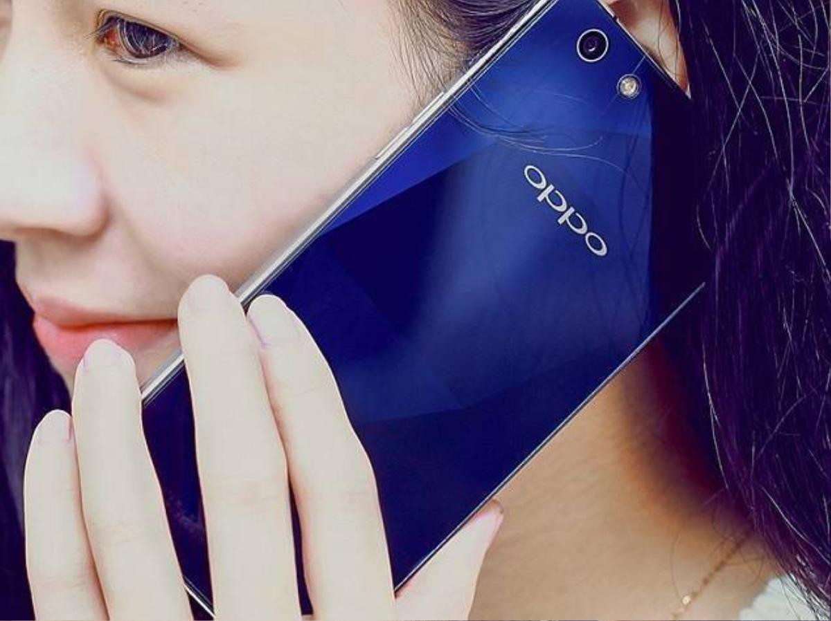 Những ưu điểm hút người dùng của OPPO Mirror 5