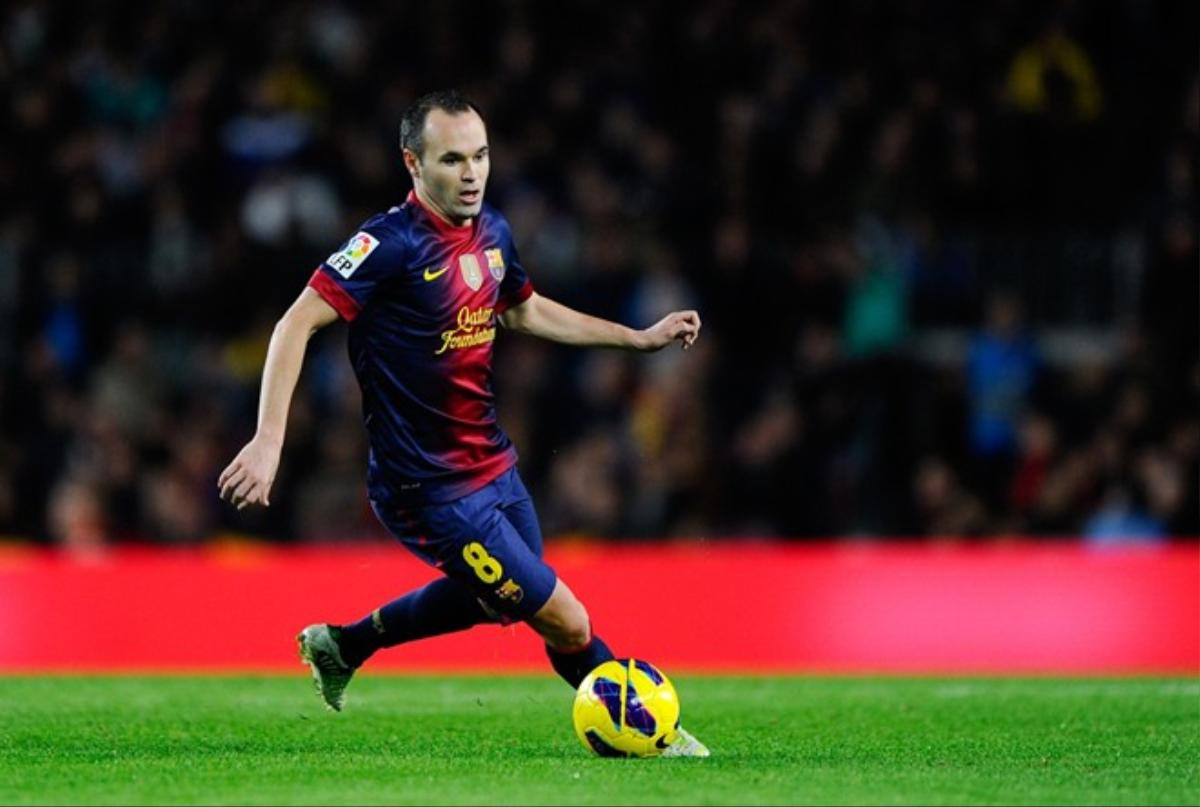 Mất tài khoản Instagram vì trùng tên với tiền vệ Iniesta