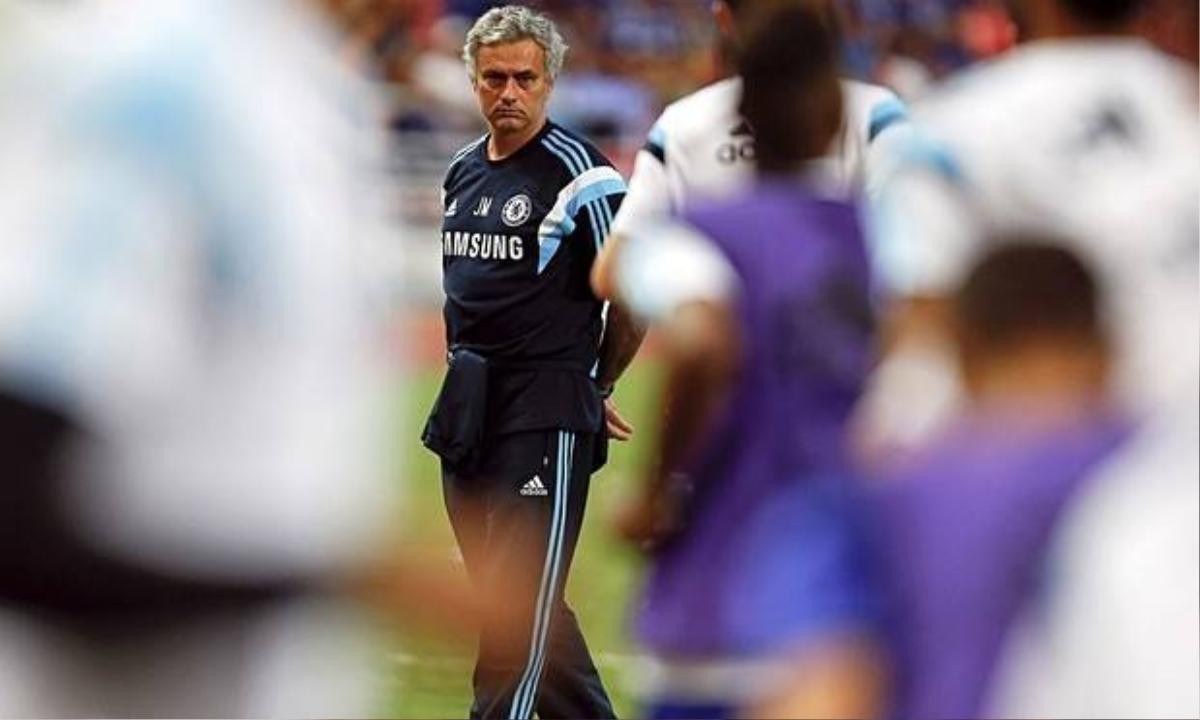 Jose Mourinho và kỳ chuyển nhượng yên ả của Chelsea