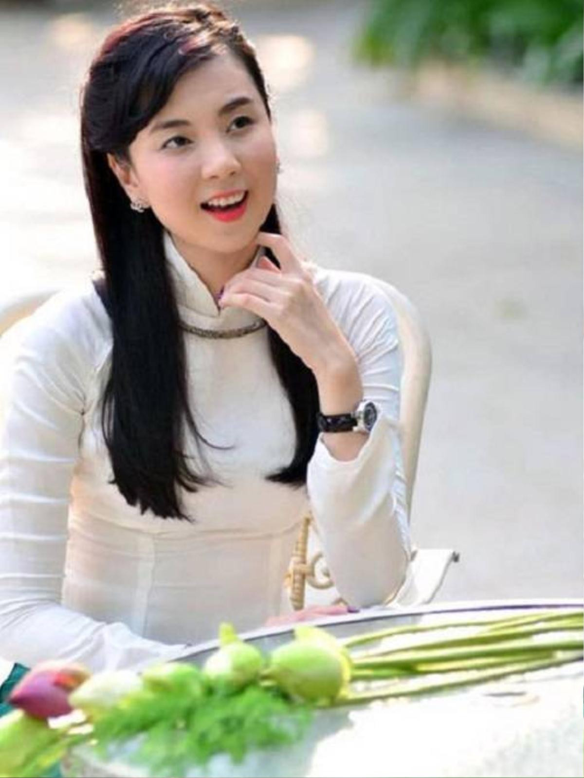 Saostar - ao dai - BTV - Mai Ngoc