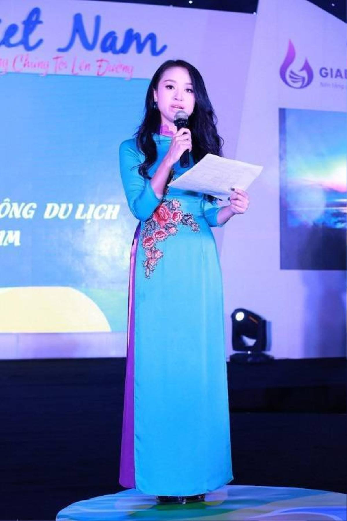 Saostar - ao dai - BTV - Thanh Van 3