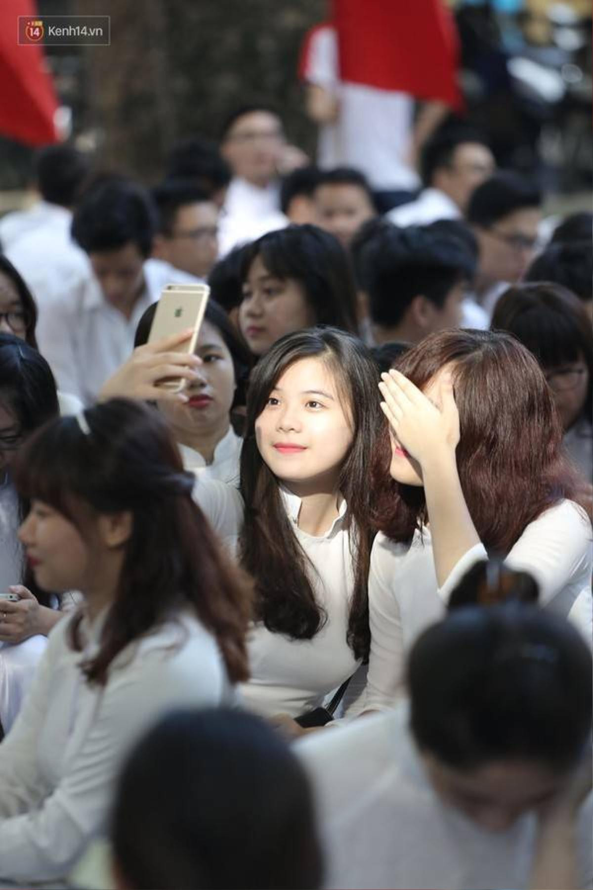 Chưa năm nào, trường Phan Đình Phùng lại "lép vế" so với các trường khác về khoản nữ sinh duyên dáng, xinh đẹp.