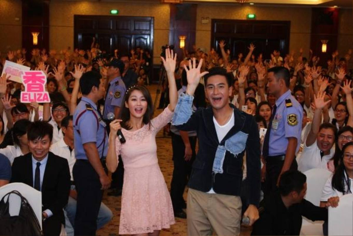 Chup hinh cung fans (4)