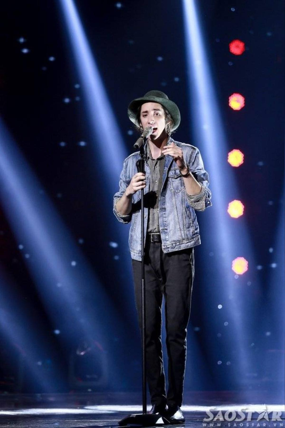 top 5 của The Voice Mỹ Taylor John Williams.