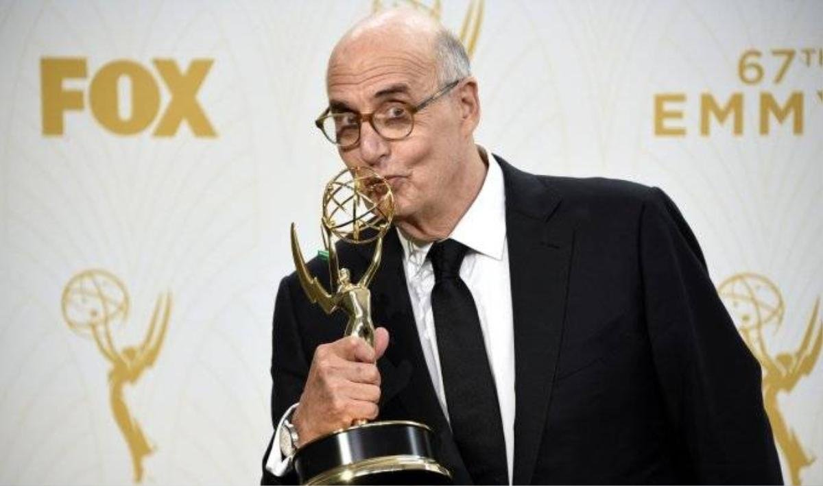 Emmy2015-Jeffrey-Tambor