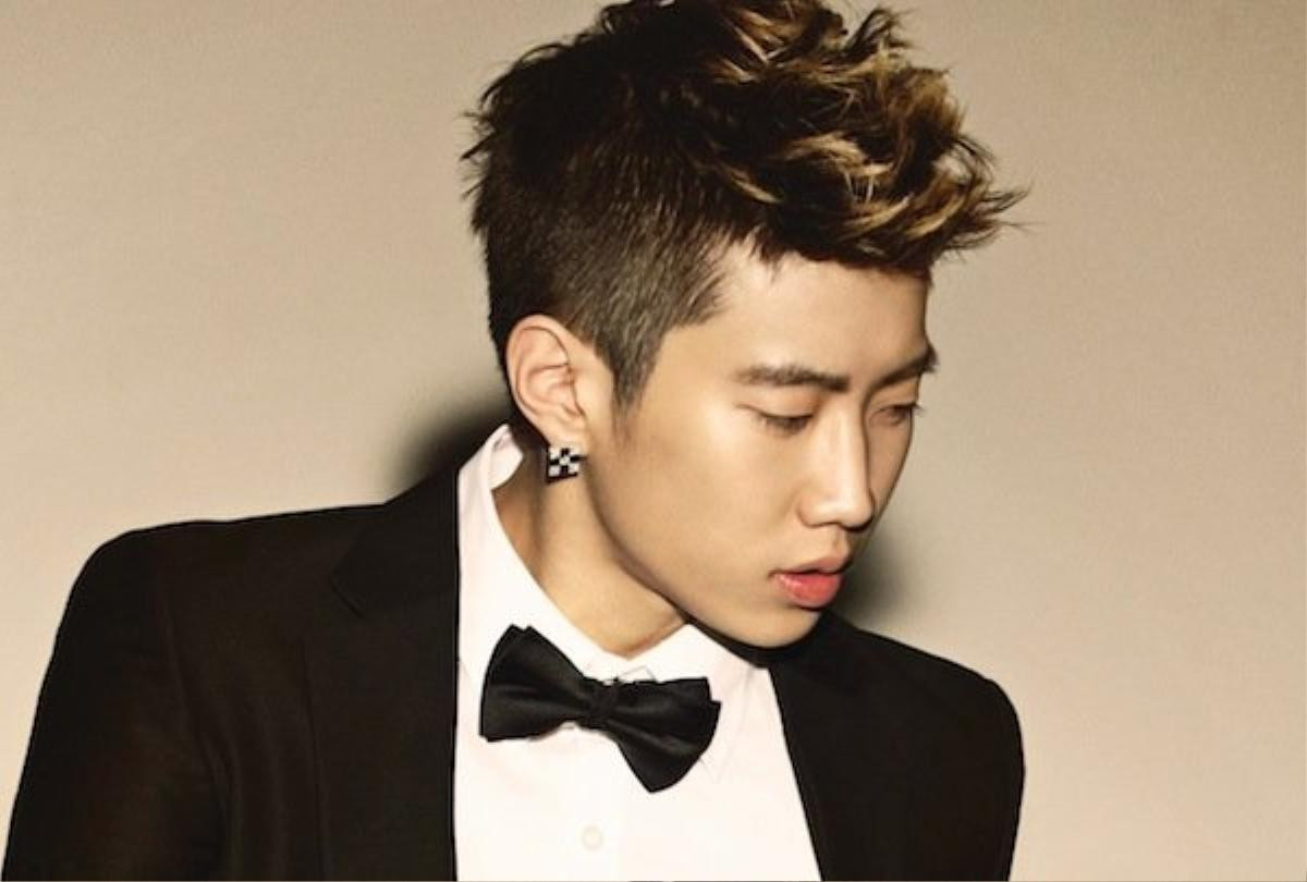 Cựu thành viên của 2PM Jay Park gặp khủng hoảng nghiêm trọng khi anh rút lui khỏi nhóm vì scandal "chửi Hàn Quốc" vào năm 2009. Đỉnh điểm sự việc là các anti-fan thực hiện một kiến nghị yêu cầu nam ca sĩ tự tử. Bản kiến nghị đã thu thập được 3000 chữ ký nhưng may mắn sau đó bị xóa bỏ.