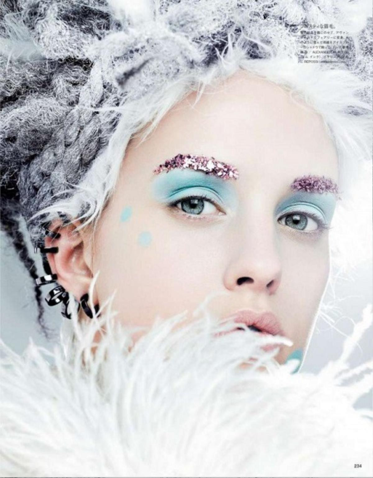 Ghoulish-Snow-Queen-3