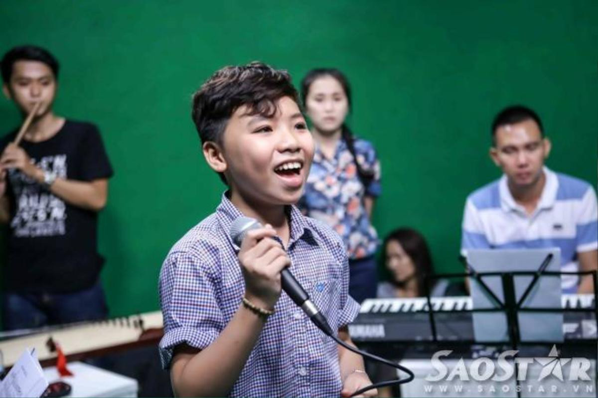 saostar - Cong Quoc - The voice Kids (11)