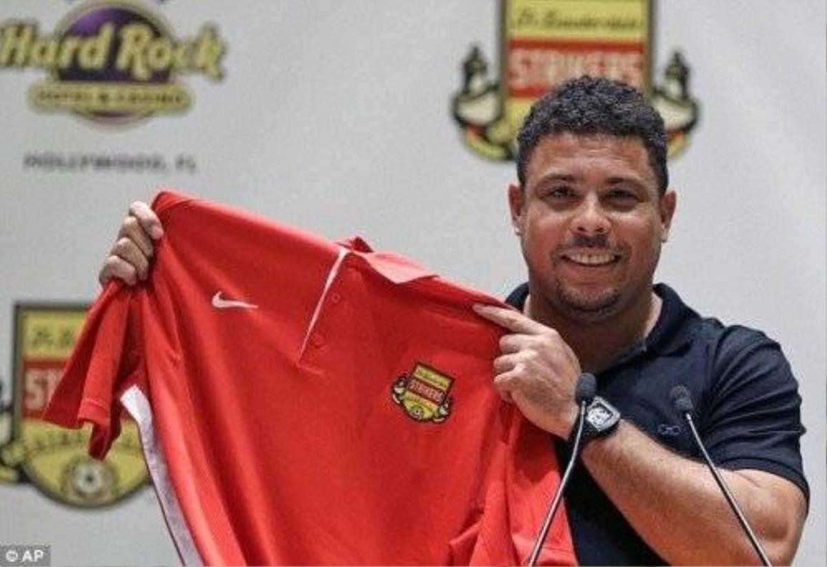 Ro béo trong ngày ra mắt CLB Fort Lauderdale Strikers đầu năm 2015.