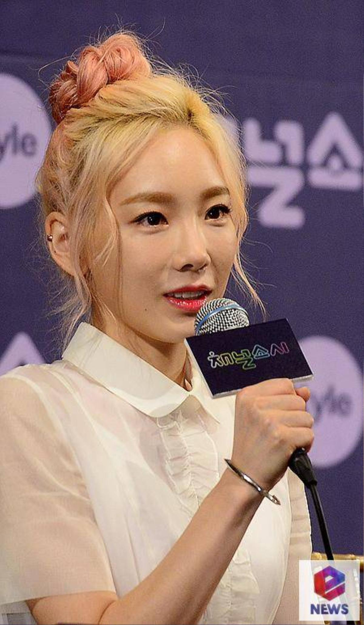 Ca sĩ Taeyeon - trưởng nhóm SNSD.