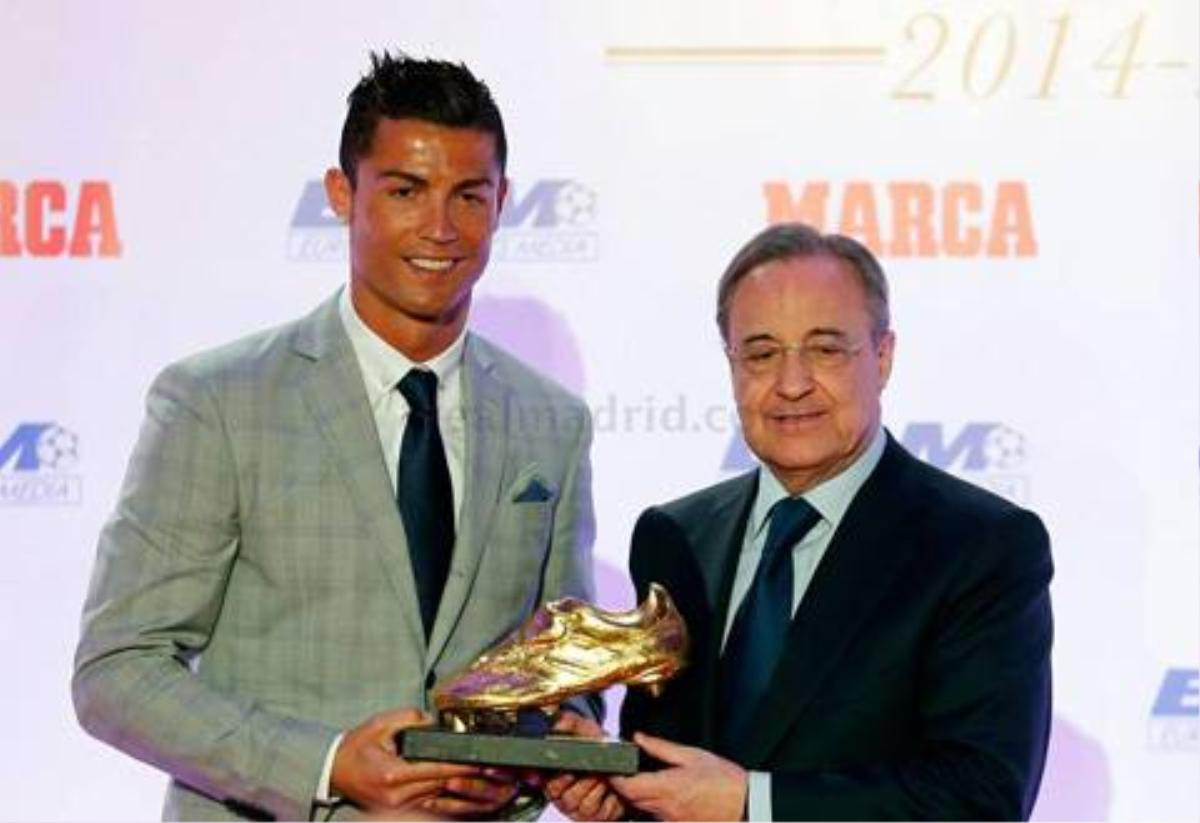 Ronaldo trong buổi trao giải chiếc giày vàng lần thứ 4.