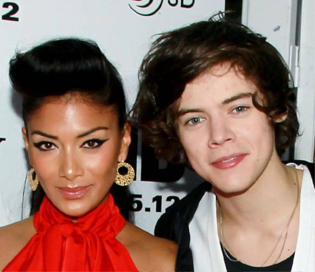 Harry Styles và đàn chị Nicole Scherzinger bị đồn yêu chơi bời trong 3 năm qua.