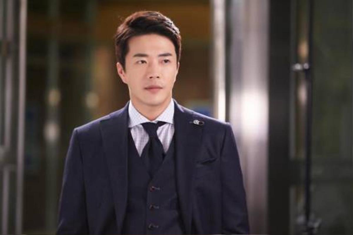 kwon-sang-woo-01