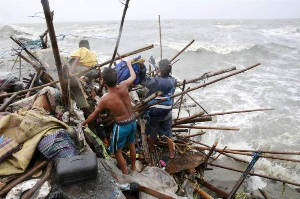 typhoon_6904438fceb2da2b5d648021df61aa78.nbcnews-fp-1200-800