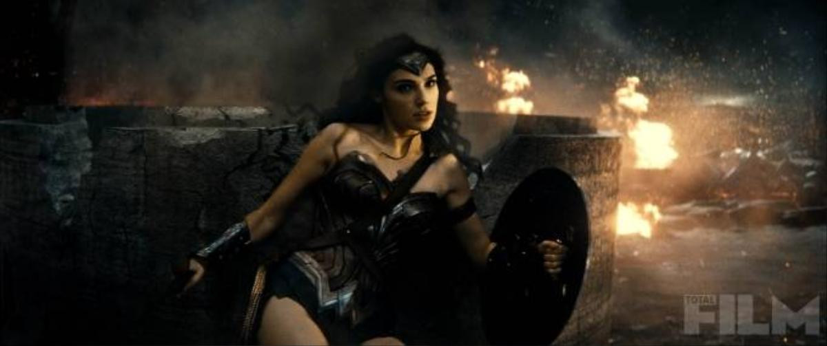 batman-v-superman-wonder-woman-gadot