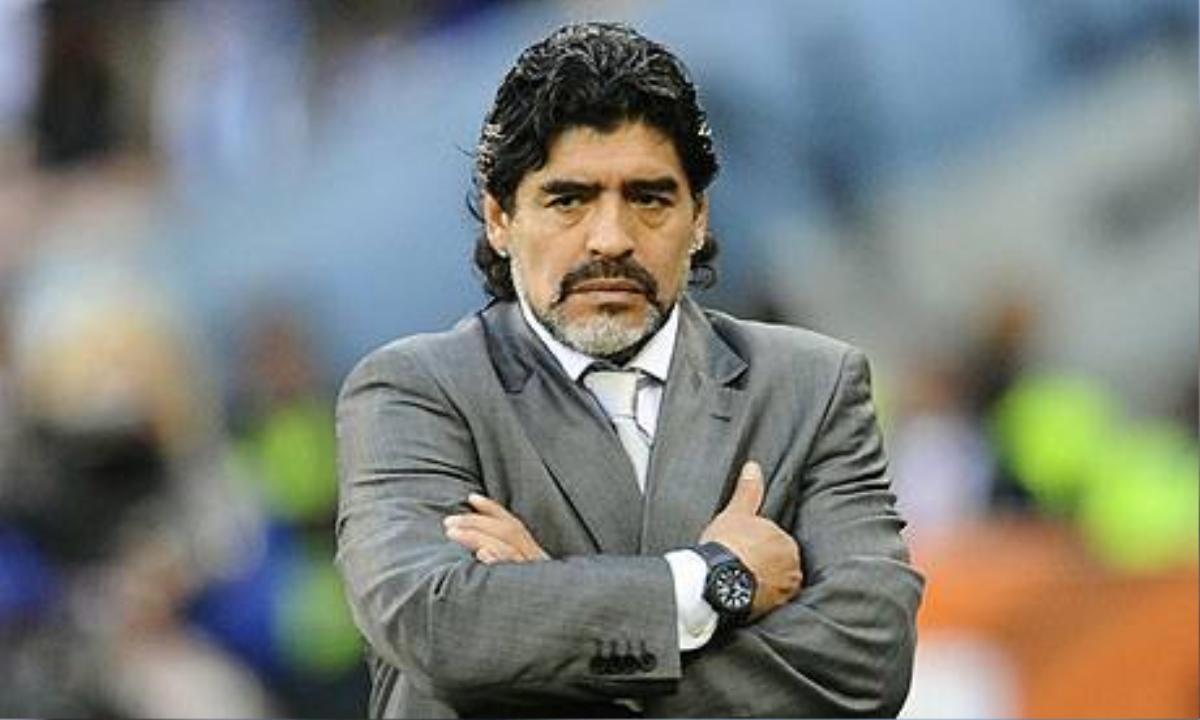 Maradona cũng ghi dấu ấn của mình tại ĐTQG