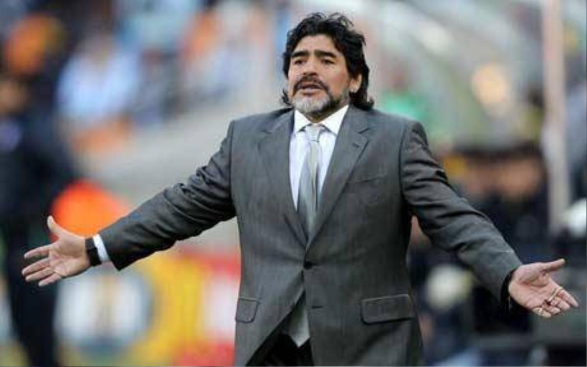 Maradona hiện tại đang gấp rút lo cho lễ cưới của mình