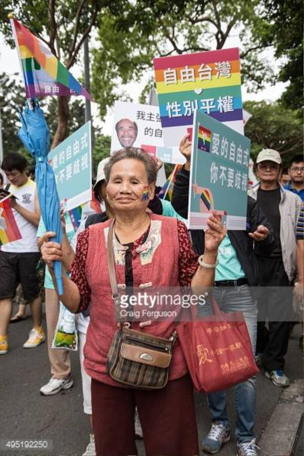 TAIPEI, TAIWAN - 2015/10/31: All ages particpated in Taiwan's gay pride event as they marched through city streets. Upwards of 60 000 people took to the streets of Taipei for the annual Pride march, the largest such event in Asia. Taiwan is often said to be the likeliest Asian nation to legalize gay marriage. (Photo by Craig Ferguson/LightRocket via Getty Images)