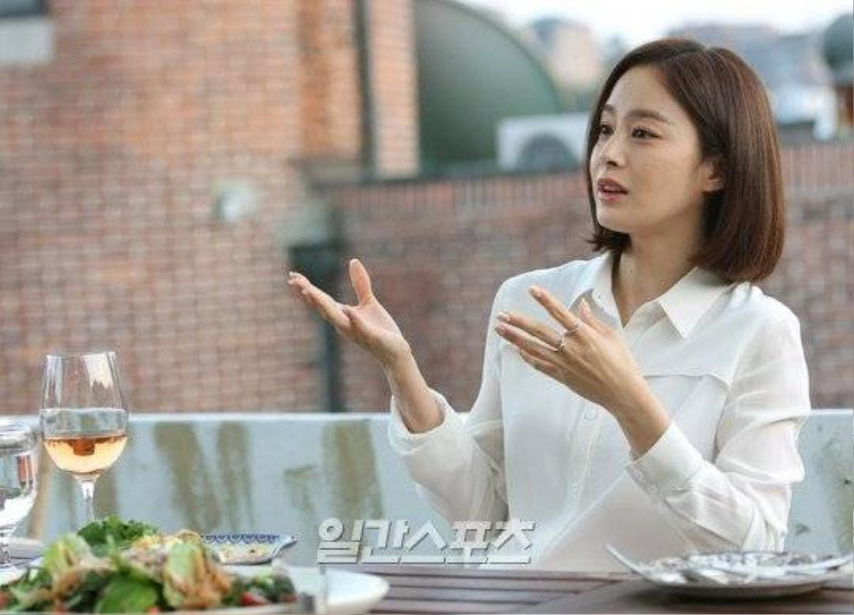 Ngoài sự nghiệp, Kim Tae Hee tiết lộ nhiều điều về cuộc sống hậu trường. Nữ diễn viên không có sở thích nào cụ thể nhưng ưa chuộng những hoạt động về thể chất. 