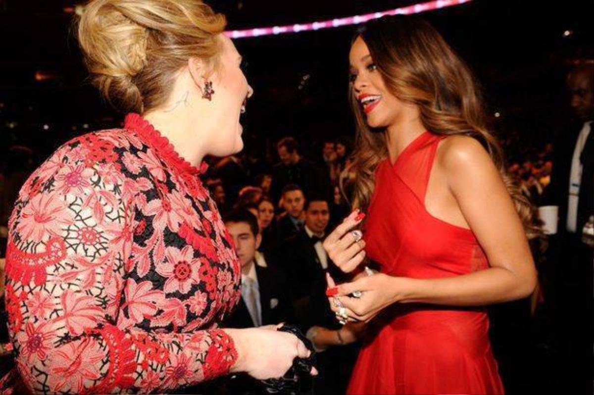 Adele và Rihanna tại Grammy 2013.