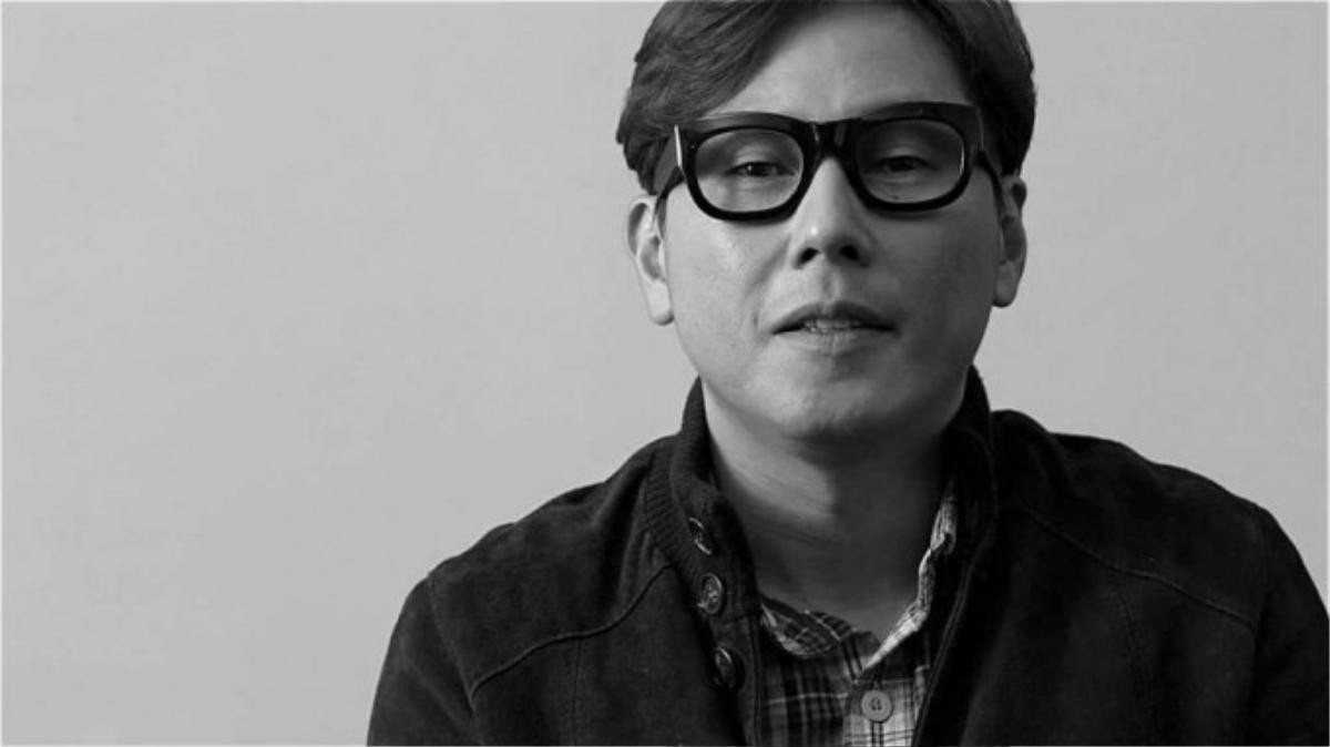 Nam ca sĩ kỳ cựu Yoon Jong Shin cũng lên tiếng về scandal của đàn em nhỏ tuổi.