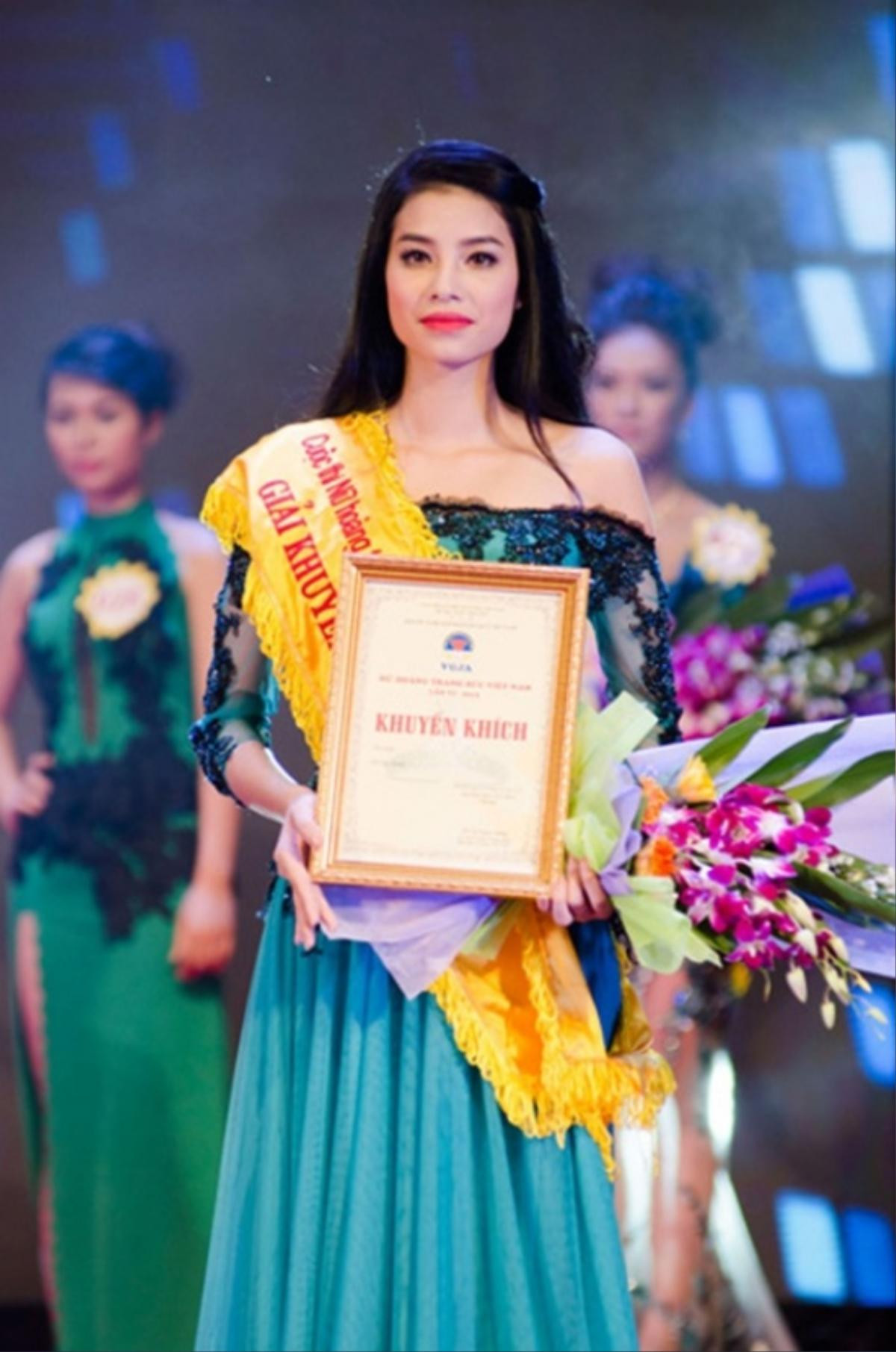  Liên tiếp những năm sau đó, cô lọt Top 5 Nữ hoàng trang sức 2013, Á hậu 1 cuộc thi Hoa hậu Thể thao thế giới, tham gia Hoa hậu Đại dương 2014. Nhưng cô vẫn là cái tên lạ. 