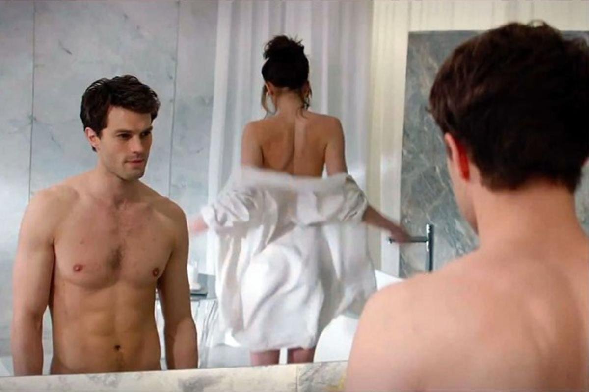 Cảnh nóng là sự níu kéo duy nhất ở Fifty Shades of Grey. 