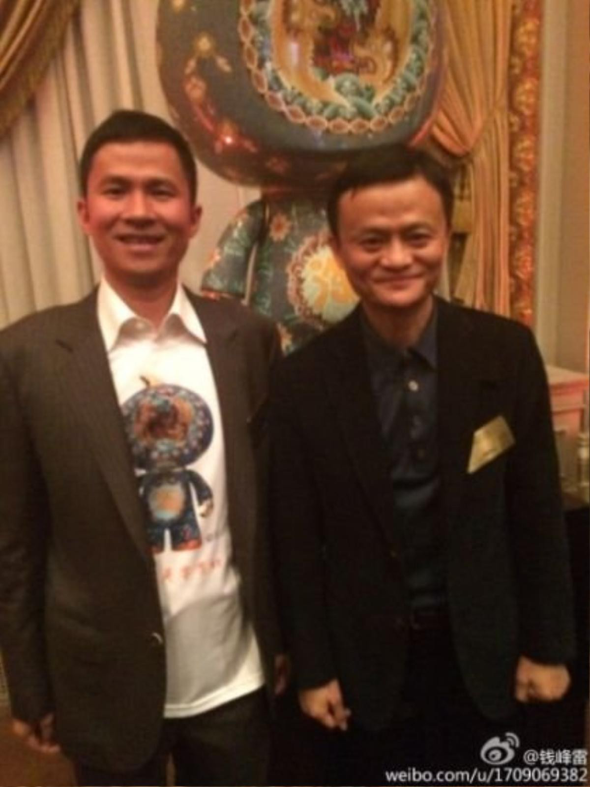 Tiền Phong Lôi từng khoe ảnh chụp cùng tỷ phú Mã Vân (Jack Ma) trên trang Weibo cá nhân.